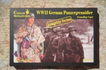 images/productimages/small/WWII German Panzergrenaidier Camouflage Cape Caesar Miniatures 7717 doos.jpg